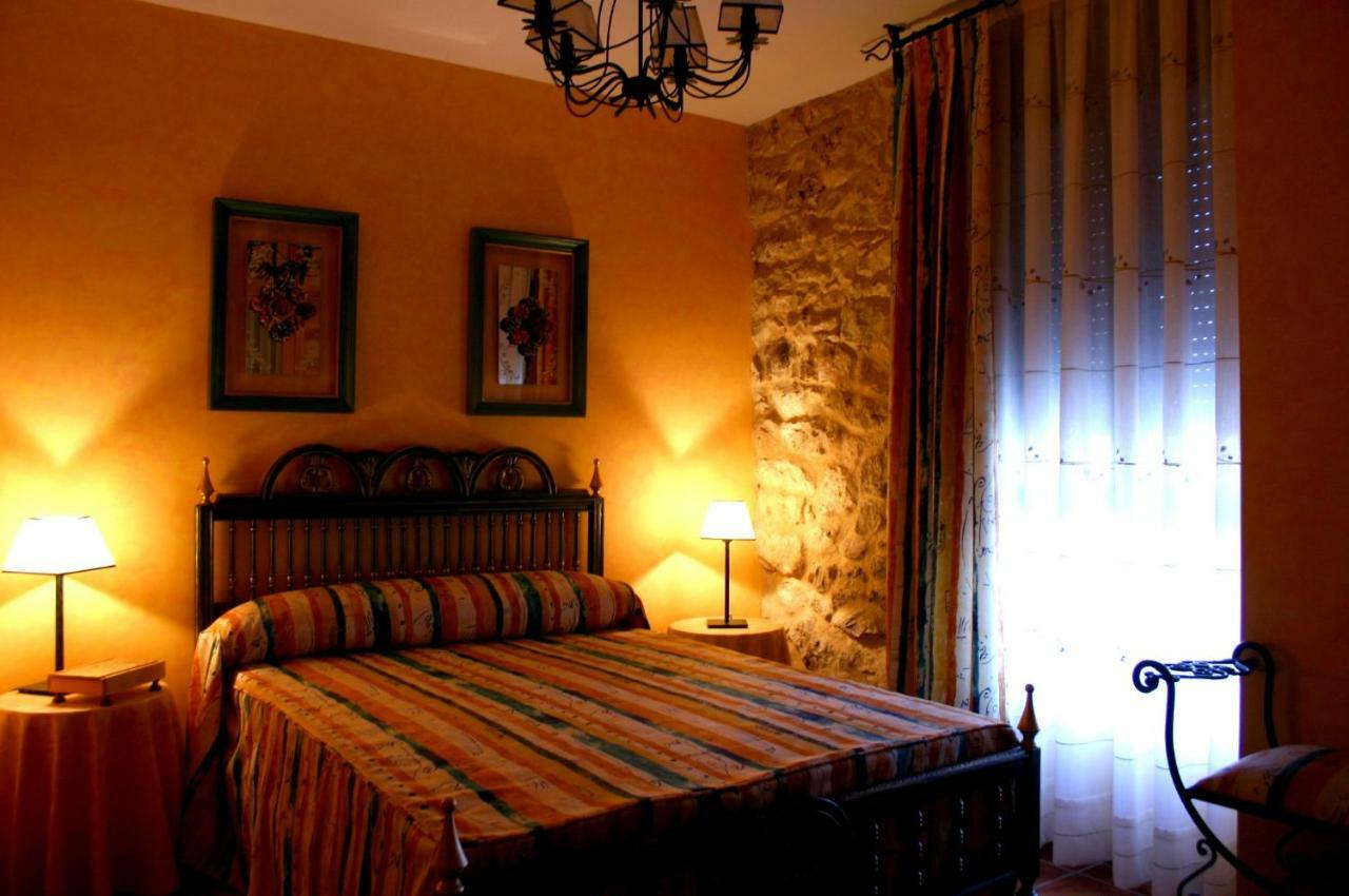 Casa Rural Valle Esgueva บูร์โกส ภายนอก รูปภาพ